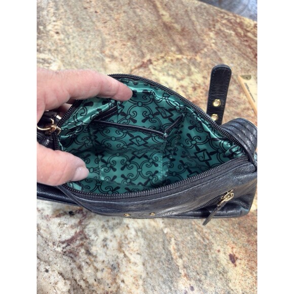 Stone Mountain Vintage Black Leather Crossbody Purse.  Smaller Size Made In USA - Picture 6 of 8